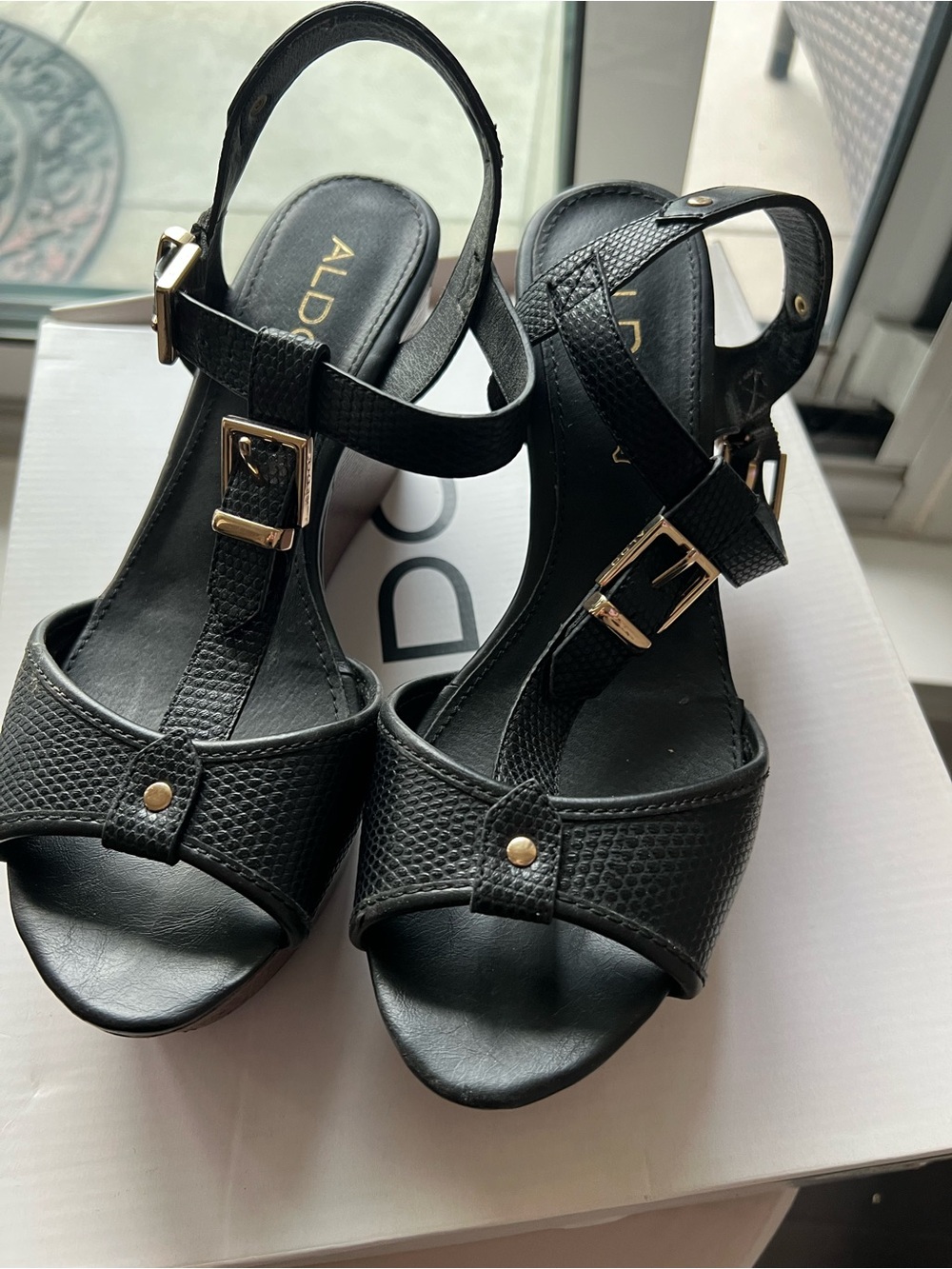 ALDO Black Textured FRILORA T-Strap wedge Sandals with Gold Buckle